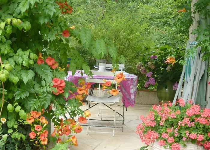 לינה וארוחת בוקר L'oree Du Bois